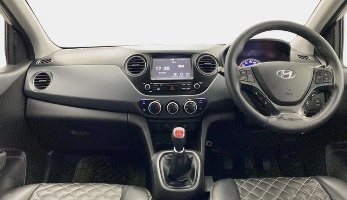 2018 Hyundai Grand i10 SPORTZ 1.2 KAPPA VTVT DUAL TONE, Petrol, Manual, 64,516 km, Dashboard
