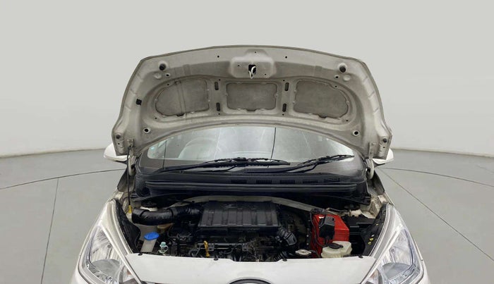 2018 Hyundai Grand i10 SPORTZ 1.2 KAPPA VTVT DUAL TONE, Petrol, Manual, 64,516 km, Open Bonet