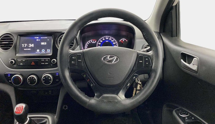 2018 Hyundai Grand i10 SPORTZ 1.2 KAPPA VTVT DUAL TONE, Petrol, Manual, 64,516 km, Steering Wheel Close Up