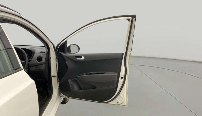 2018 Hyundai Grand i10 SPORTZ 1.2 KAPPA VTVT DUAL TONE, Petrol, Manual, 64,516 km, RHS Front Door