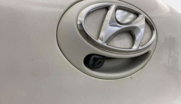 2018 Hyundai Grand i10 SPORTZ 1.2 KAPPA VTVT DUAL TONE, Petrol, Manual, 64,516 km, Parking Camera