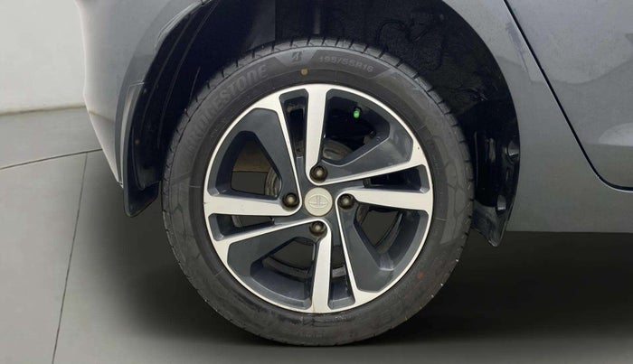 2020 Tata ALTROZ XZ PETROL, Petrol, Manual, 36,632 km, Right Rear Wheel