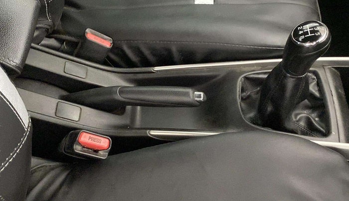 2018 Maruti Baleno ZETA PETROL 1.2, Petrol, Manual, 70,488 km, Gear Lever