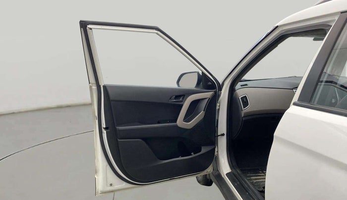 2016 Hyundai Creta BASE 1.6 PETROL, CNG, Manual, 1,20,376 km, LHS Front Door