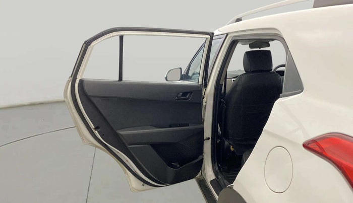 2016 Hyundai Creta BASE 1.6 PETROL, CNG, Manual, 1,20,376 km, LHS Rear Door