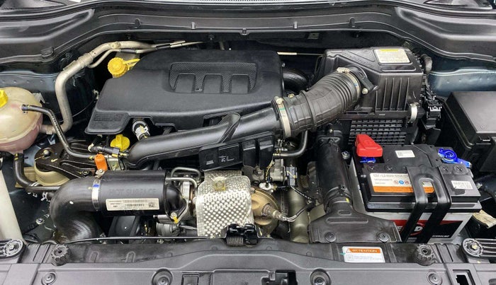 2022 Mahindra XUV300 W8 (O) 1.2 PETROL AMT, Petrol, Automatic, 9,801 km, Engine View