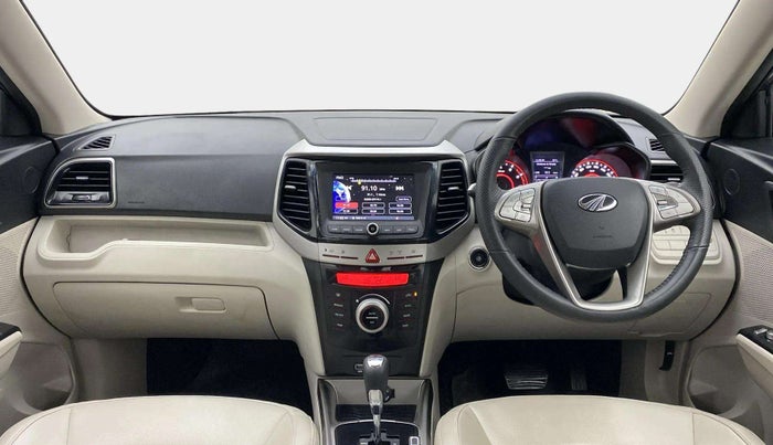 2022 Mahindra XUV300 W8 (O) 1.2 PETROL AMT, Petrol, Automatic, 9,801 km, Dashboard