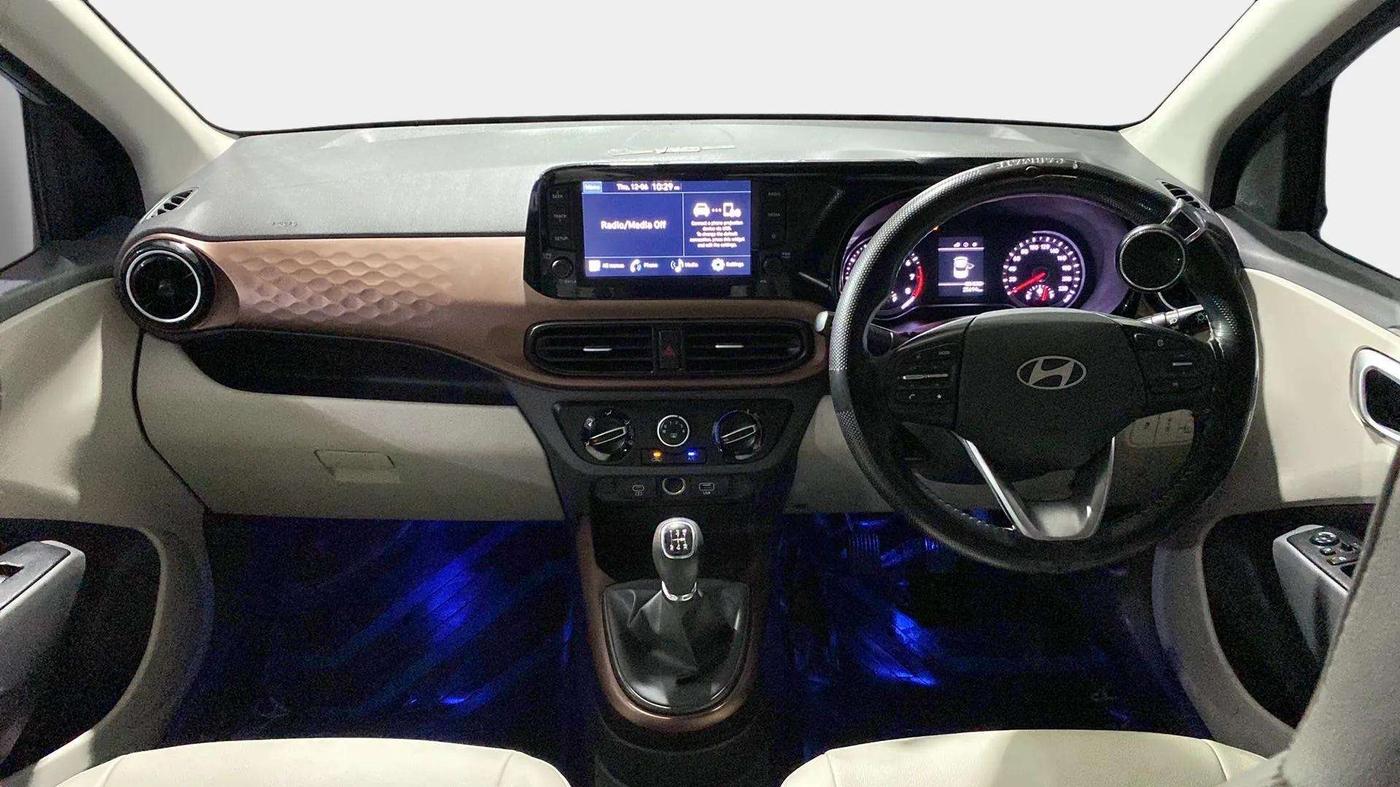 2024 Hyundai AURA SX 1.2 CNG, CNG, Manual, 25,675 km, Dashboard