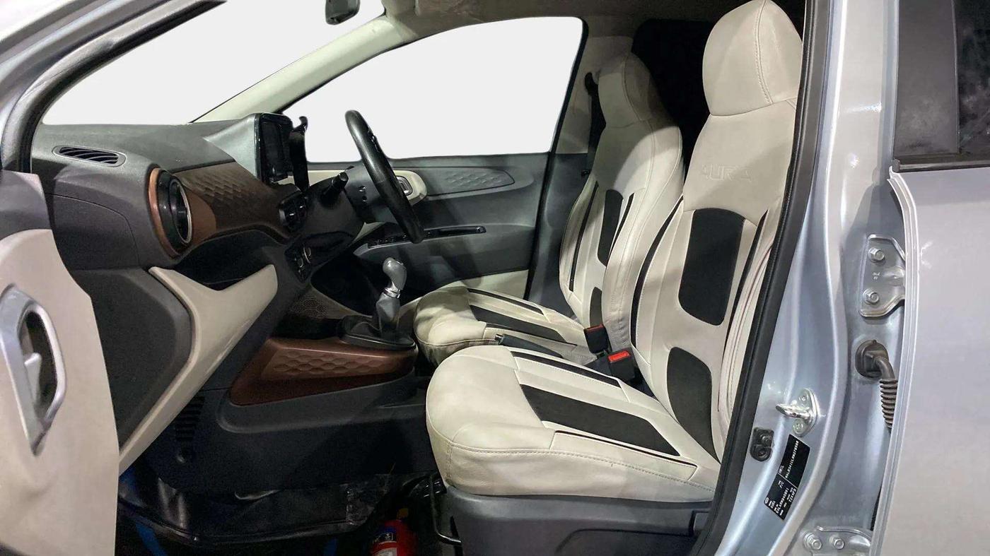 2024 Hyundai AURA SX 1.2 CNG, CNG, Manual, 25,675 km, Right Side Front Door Cabin