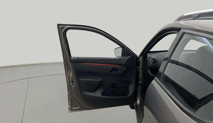 2017 Renault Kwid RXL, Petrol, Manual, 46,458 km, LHS Front Door