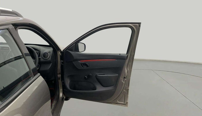 2017 Renault Kwid RXL, Petrol, Manual, 46,458 km, RHS Front Door