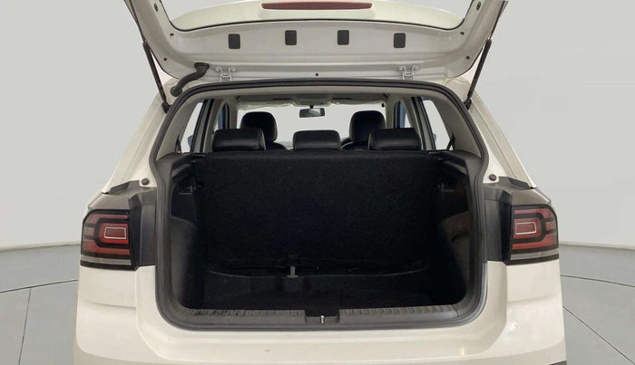 2024 Volkswagen TAIGUN COMFORTLINE 1.0 TSI MT, Petrol, Manual, 23,080 km, Boot Inside