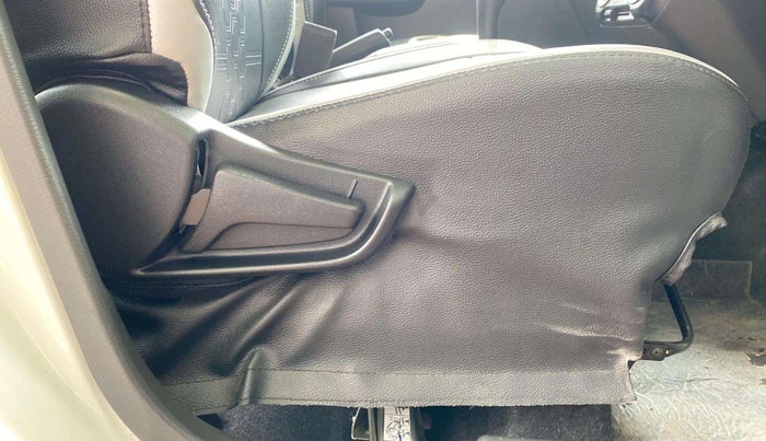 2024 Maruti Alto K10 VXI AMT, Petrol, Automatic, 10,236 km, Driver Side Adjustment Panel