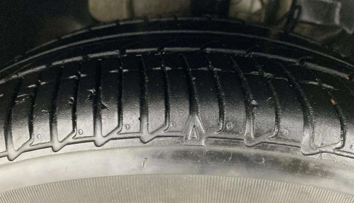 2022 Tata TIGOR XZ PLUS PETROL, Petrol, Manual, 21,379 km, Right Front Tyre Tread