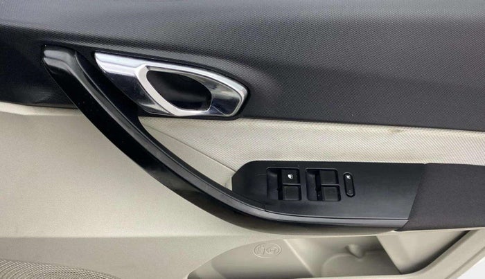 2022 Tata TIGOR XZ PLUS PETROL, Petrol, Manual, 21,379 km, Driver Side Door Panels Control