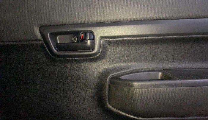 2020 Maruti S PRESSO VXI+, Petrol, Manual, 30,909 km, Driver Side Door Panels Control
