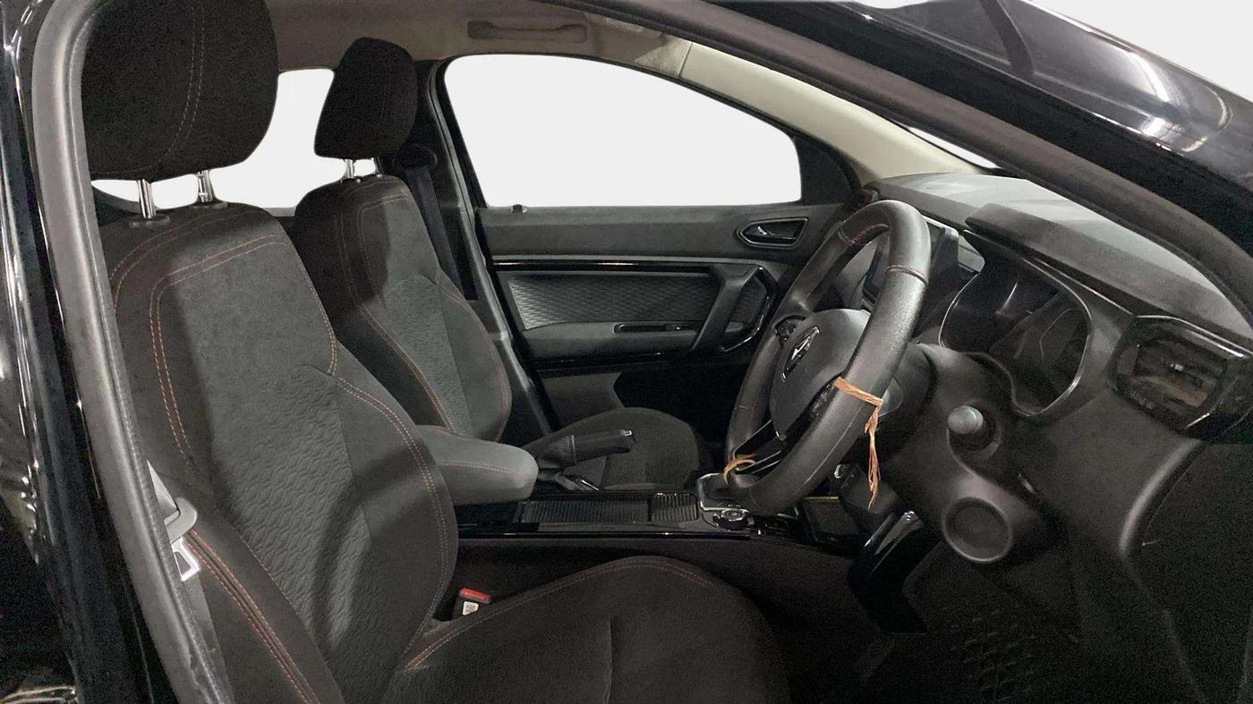 2023 Renault Kiger RXZ Turbo CVT Urban Night Limited, Petrol, Automatic, 9,896 km, Right Side Front Door Cabin