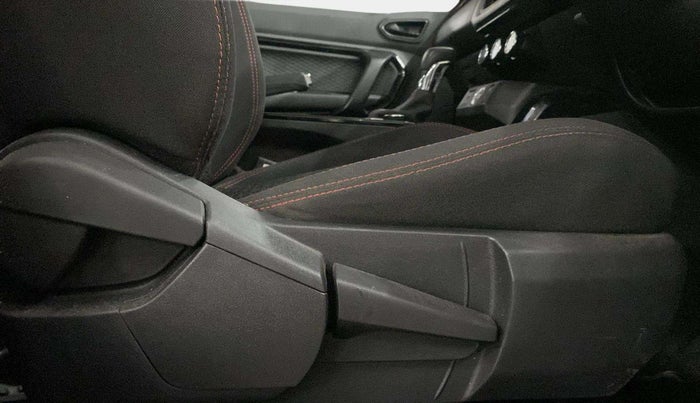2023 Renault Kiger RXZ Turbo CVT Urban Night Limited, Petrol, Automatic, 9,896 km, Driver Side Adjustment Panel