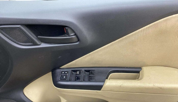 2016 Honda City 1.5L I-VTEC SV CVT, Petrol, Automatic, 57,842 km, Driver Side Door Panels Control