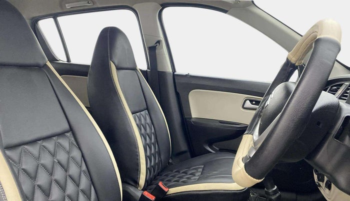 2022 Maruti Alto LXI O, Petrol, Manual, 10,372 km, Right Side Front Door Cabin