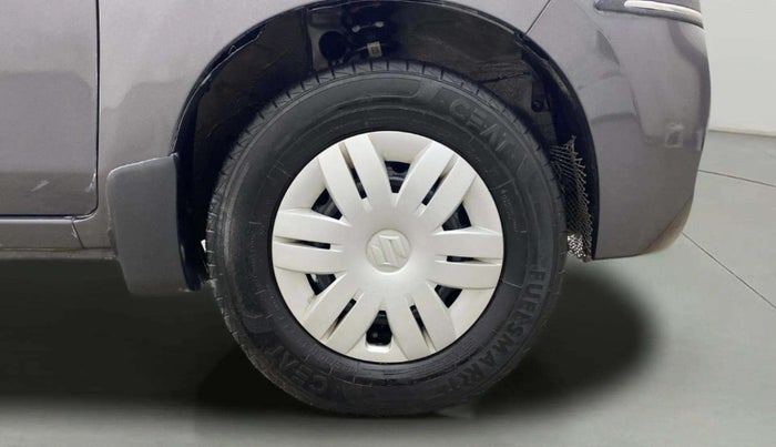 2022 Maruti Alto LXI O, Petrol, Manual, 10,372 km, Right Front Wheel