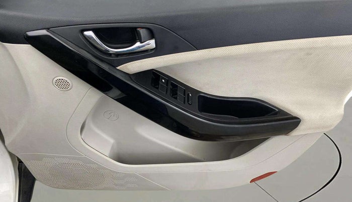 2021 Tata NEXON XZA PLUS PETROL, Petrol, Automatic, 28,124 km, Driver Side Door Panels Control
