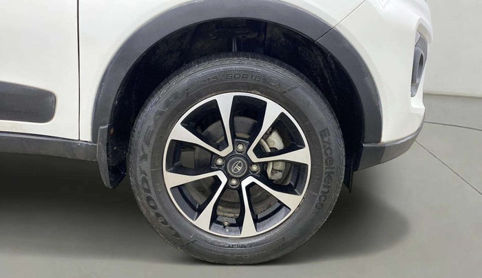2021 Tata NEXON XZA PLUS PETROL, Petrol, Automatic, 28,124 km, Right Front Wheel
