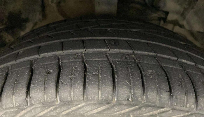 2021 Tata NEXON XZA PLUS PETROL, Petrol, Automatic, 28,124 km, Right Front Tyre Tread