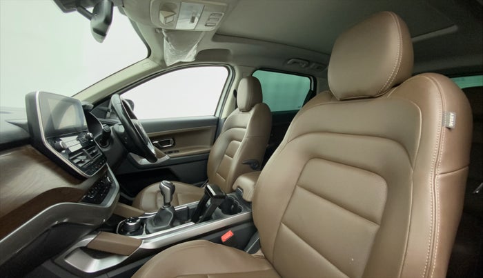2021 Tata Harrier XZ PLUS 2.0L DUAL TONE, Diesel, Manual, 70,859 km, Right Side Front Door Cabin