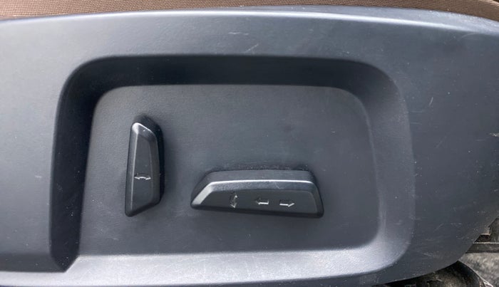 2021 Tata Harrier XZ PLUS 2.0L DUAL TONE, Diesel, Manual, 70,859 km, Electrically Adjustable Driver's Seat