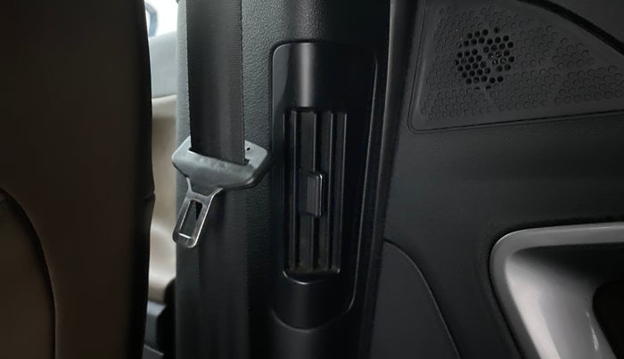 2021 Tata Harrier XZ PLUS 2.0L DUAL TONE, Diesel, Manual, 70,859 km, Rear AC Vents