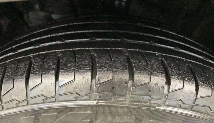2022 Hyundai Creta SX 1.5 PETROL, Petrol, Manual, 37,282 km, Left Front Tyre Tread