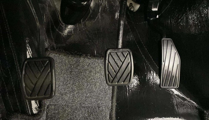 2021 Maruti New Wagon-R VXI 1.0, Petrol, Manual, 24,463 km, Pedals