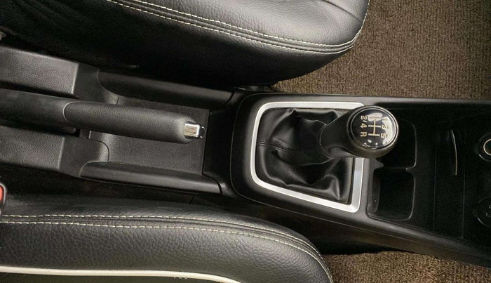2021 Maruti Swift VXI, Petrol, Manual, 64,972 km, Gear Lever