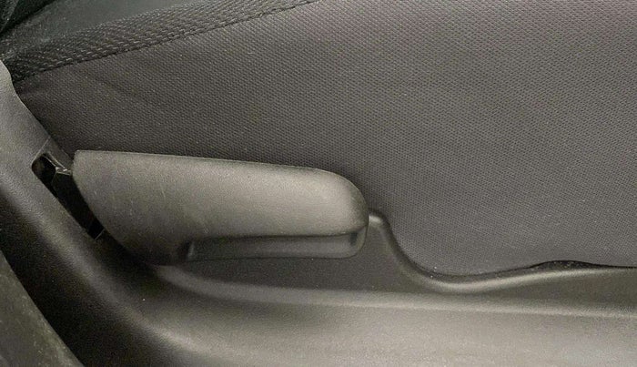 2020 Maruti Vitara Brezza VXI, Petrol, Manual, 43,802 km, Driver Side Adjustment Panel