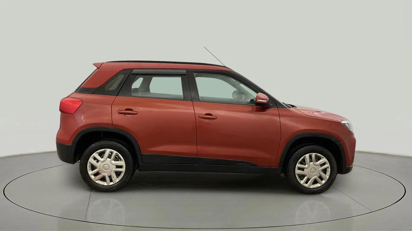 2020 Maruti Vitara Brezza VXI, Petrol, Manual, 43,925 km, Right Side View