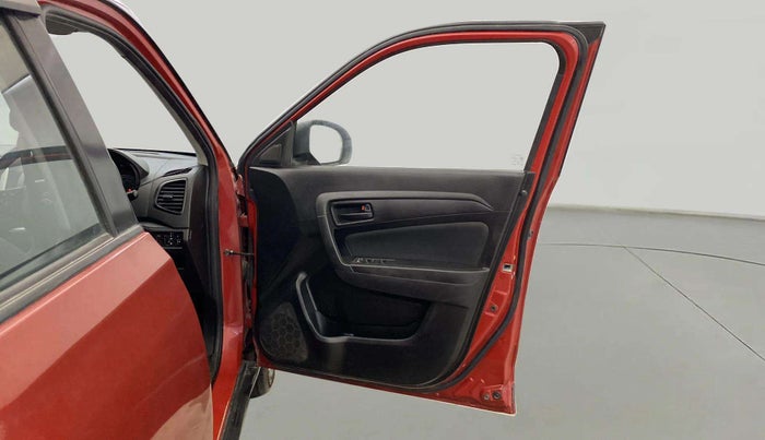 2020 Maruti Vitara Brezza VXI, Petrol, Manual, 43,802 km, RHS Front Door