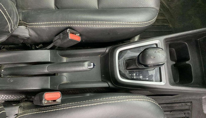 2022 Maruti Swift ZXI AMT, Petrol, Automatic, 56,705 km, Gear Lever