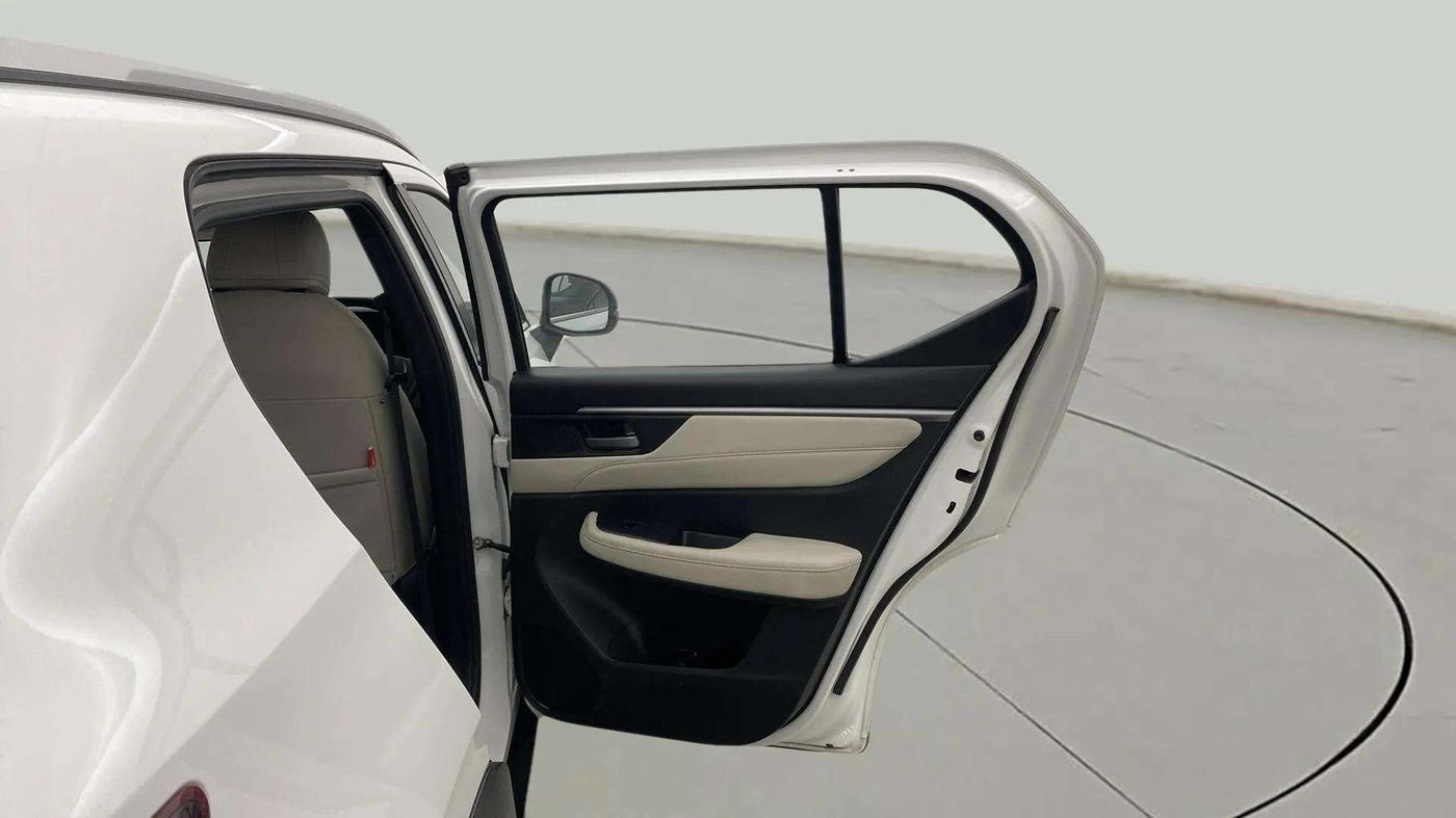 2024 Honda ELEVATE VX CVT, Petrol, Automatic, 16,155 km, RHS Rear Door