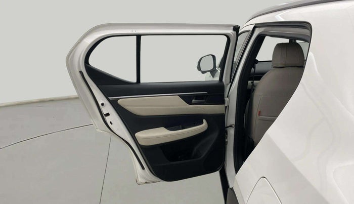 2024 Honda ELEVATE VX CVT, Petrol, Automatic, 16,155 km, LHS Rear Door