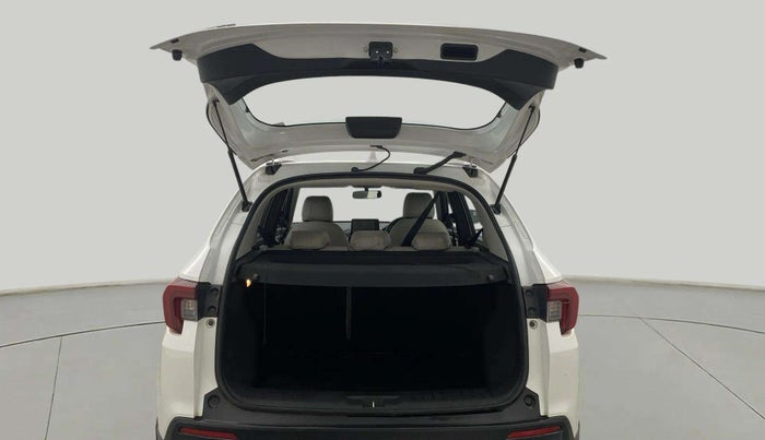 2024 Honda ELEVATE VX CVT, Petrol, Automatic, 16,155 km, Boot Door Open