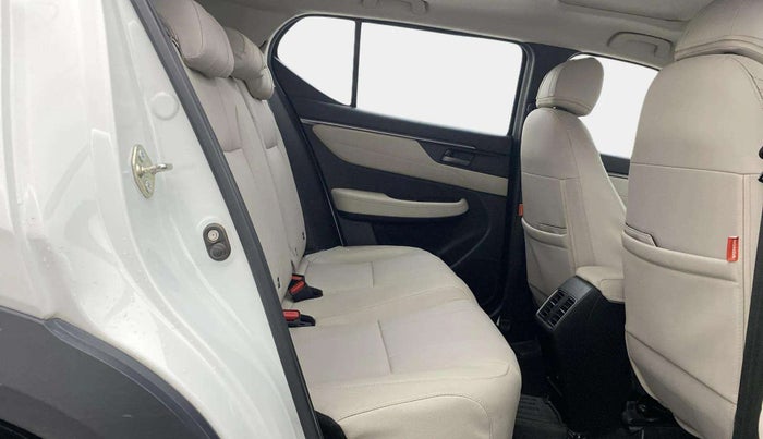2024 Honda ELEVATE VX CVT, Petrol, Automatic, 16,155 km, Right Side Rear Door Cabin