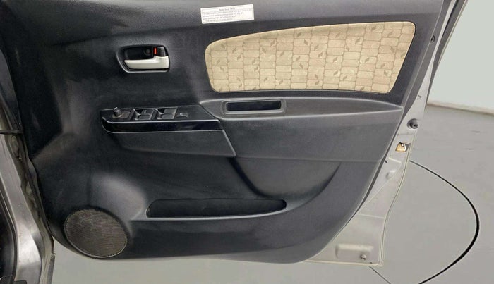 2017 Maruti Wagon R 1.0 VXI AMT, Petrol, Automatic, 31,209 km, Driver Side Door Panels Control