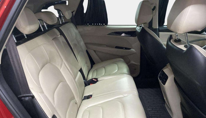 2021 MG HECTOR SHARP HYBRID 1.5 PETROL, Petrol, Manual, 17,368 km, Right Side Rear Door Cabin