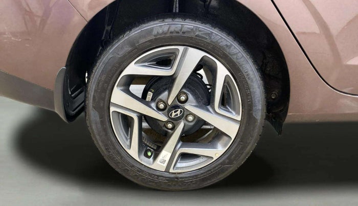 2021 Hyundai AURA SX PLUS 1.2 AMT, Petrol, Automatic, 12,177 km, Right Rear Wheel