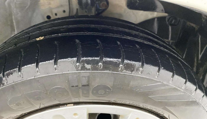 2015 Honda Amaze 1.2L I-VTEC S, Petrol, Manual, 72,917 km, Right Front Tyre Tread