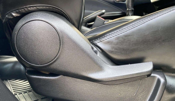 2022 Maruti Baleno DELTA PETROL 1.2, Petrol, Manual, 12,311 km, Driver Side Adjustment Panel
