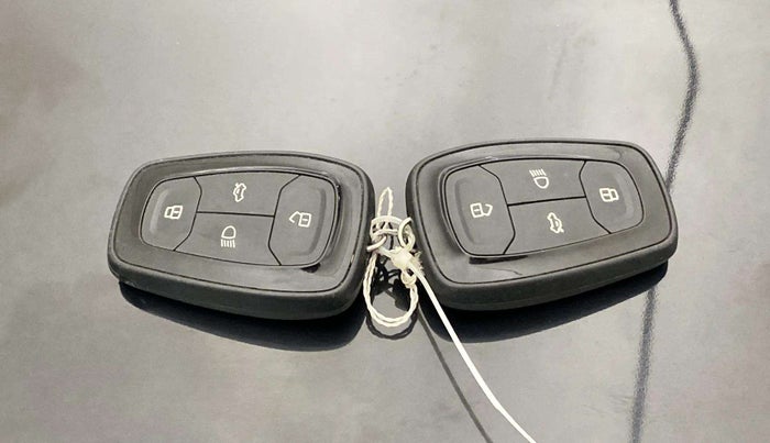 2022 Tata Harrier XT PLUS 2.0L KRYOTEC HALO EDITION, Diesel, Manual, 52,603 km, Key Close Up