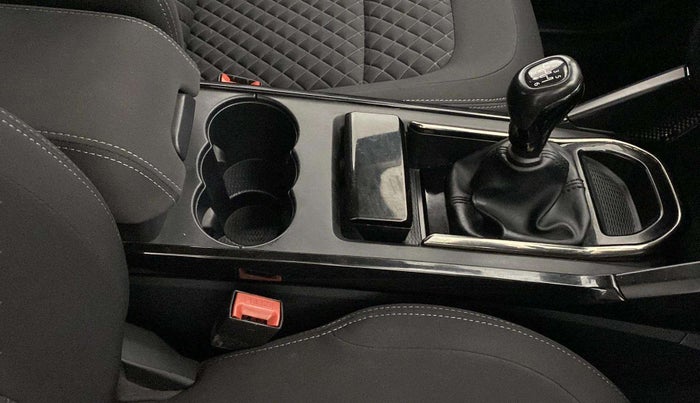 2022 Tata Harrier XT PLUS 2.0L KRYOTEC HALO EDITION, Diesel, Manual, 52,603 km, Gear Lever