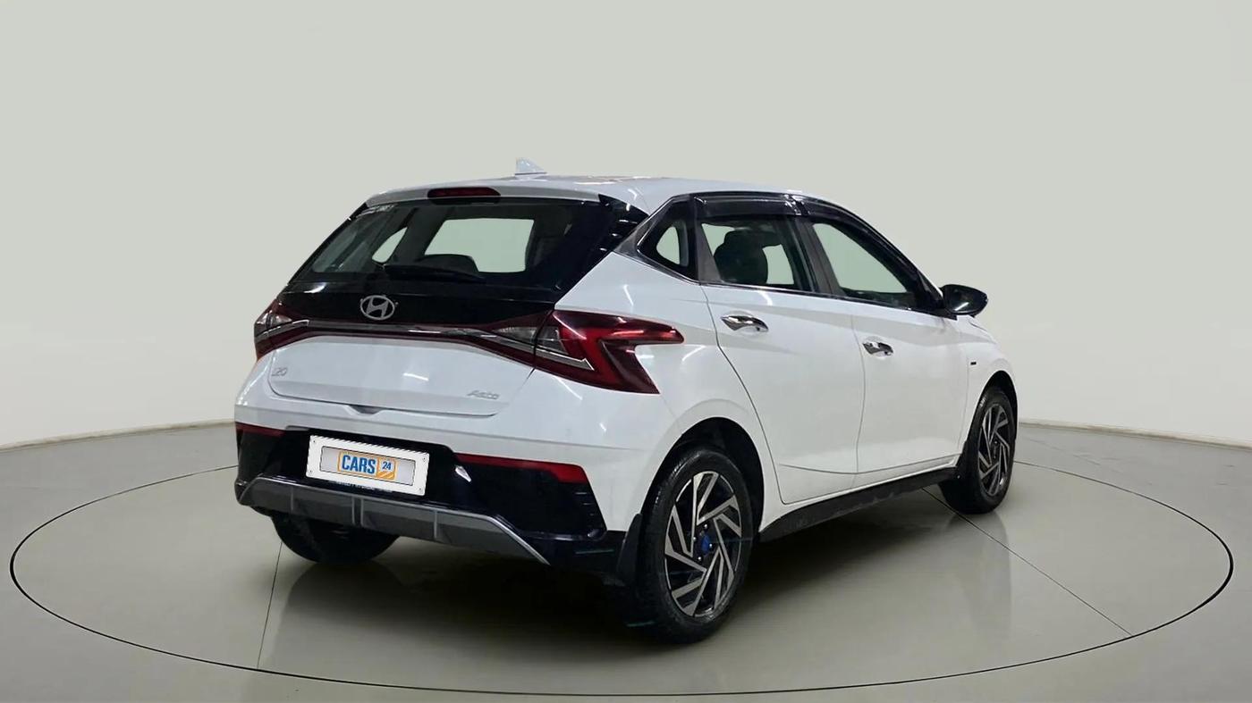 2024 Hyundai NEW I20 ASTA (O) 1.2 IVT, Petrol, Automatic, 11,903 km, Right Back Diagonal
